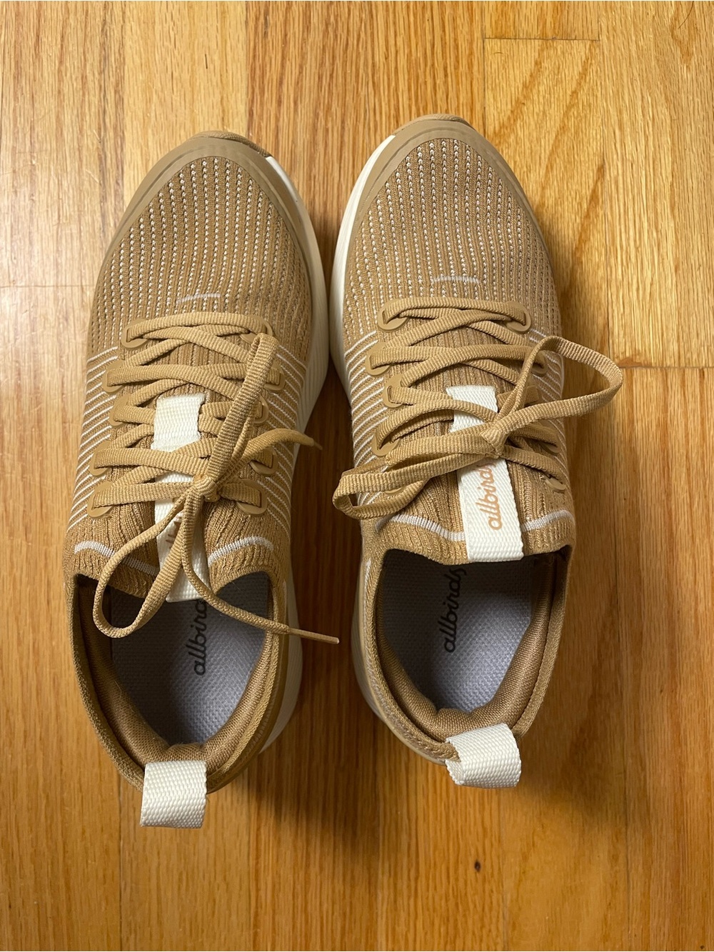 Allbirds women’s size 7 tan color